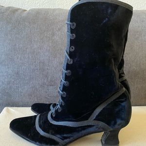 Dkny lace up boot
